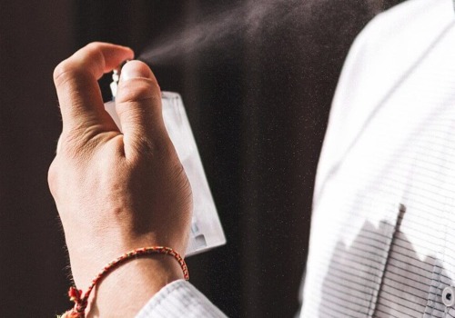 How to Use Travel Size Perfumes Correctly
