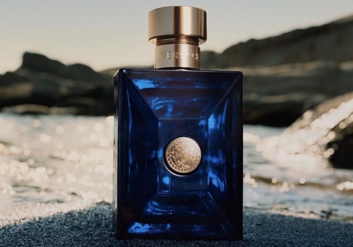 The Benefits of Travel Size Perfumes: Long-Lasting Fragrances on the Go